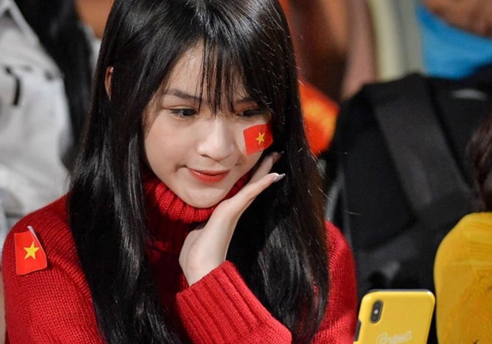 Selfie, thoi ken va 12 dieu cam tai noi dien ra chung ket King's Cup hinh anh