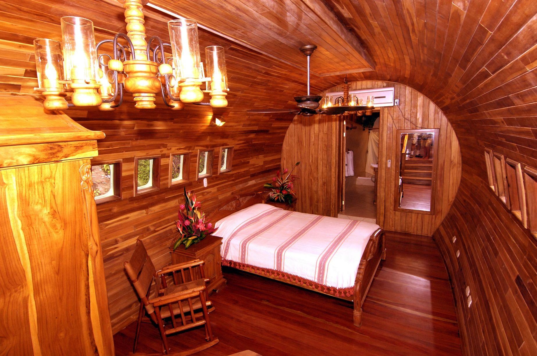 Khach san Boeing 727 anh 7