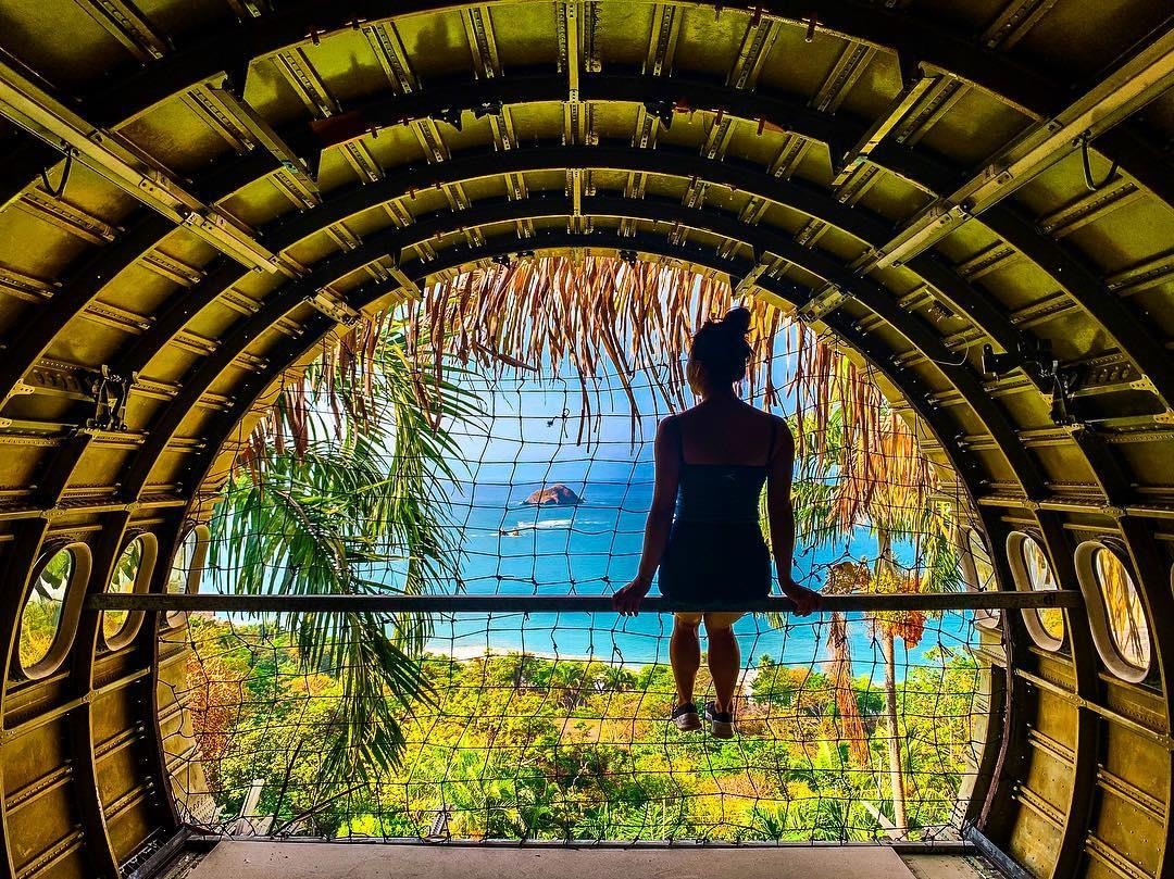 Khach san Boeing 727 anh 4