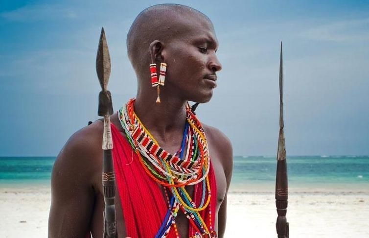 Ky la noi ai cung thay doi dien mao bang cao troc dau, keo dai tai hinh anh