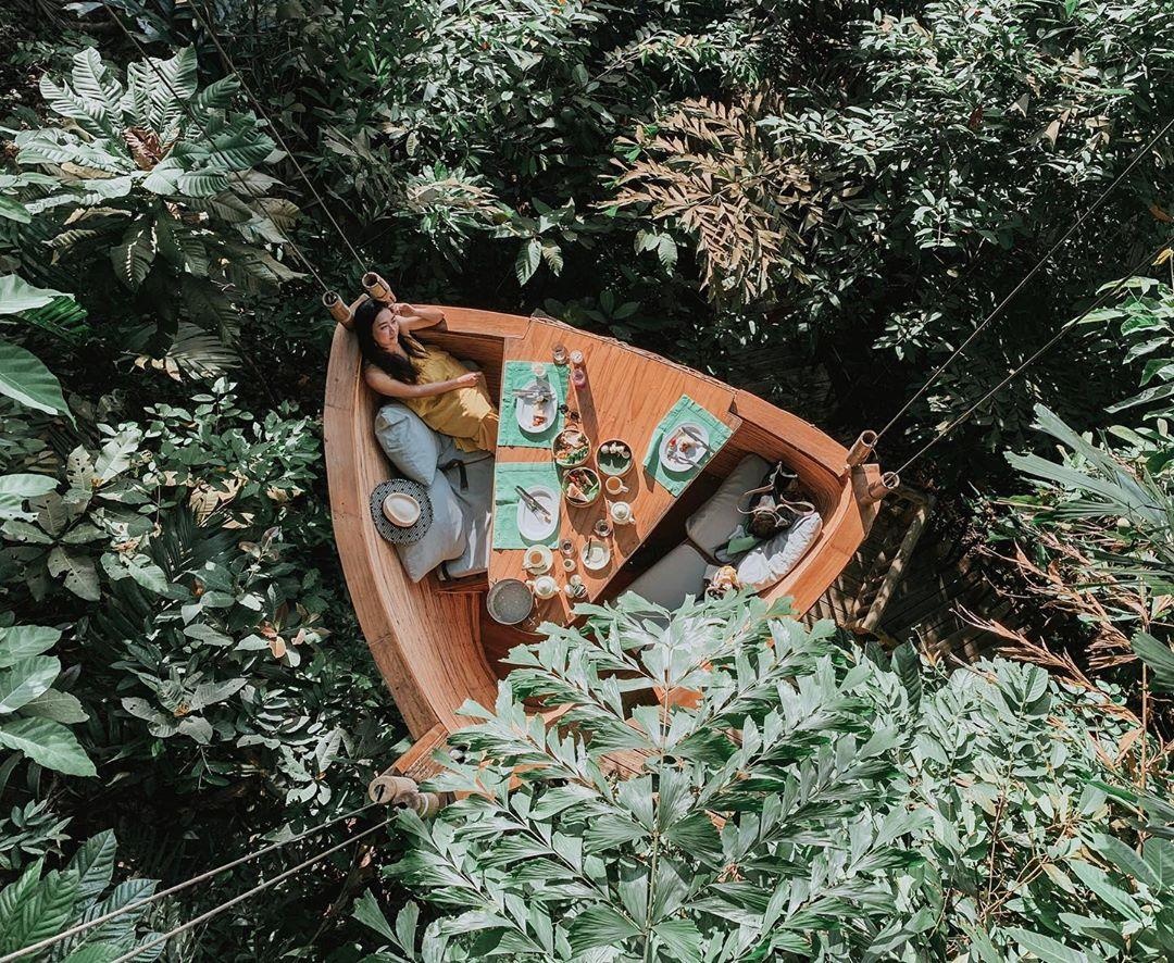 Nha hang lo lung tren cay anh 4