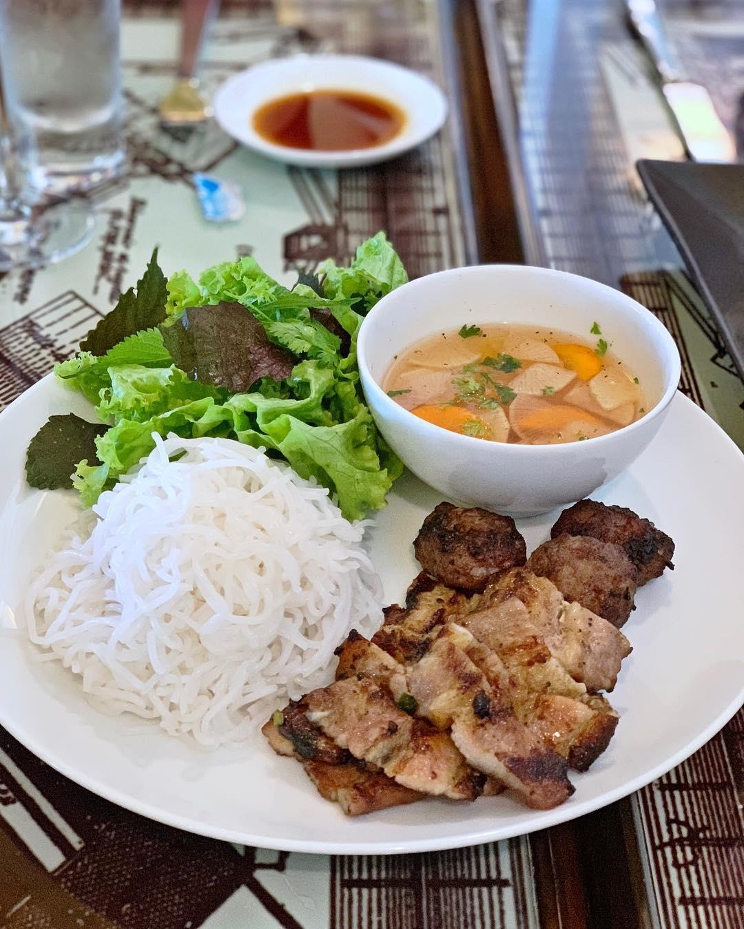 Nha hang o Phu Quoc anh 7