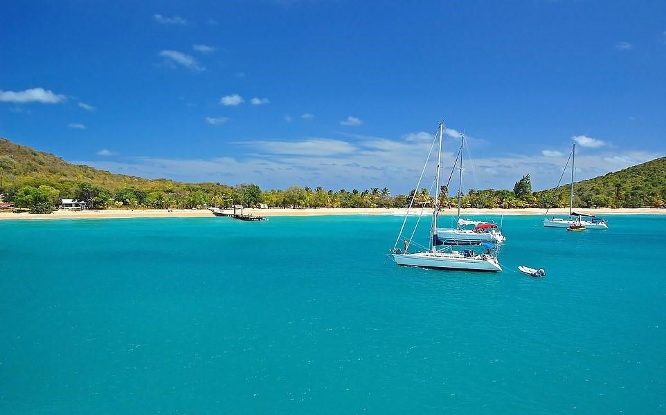 Khu nghi duong cao cap anh 12