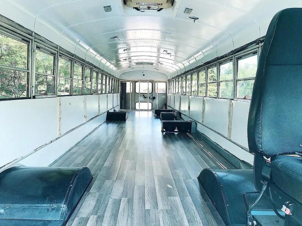 Cap vo chong du lich khap the gioi anh 5