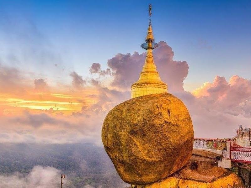 Doc dao ngoi chua dung vung nghin nam ben mep da vang hinh anh