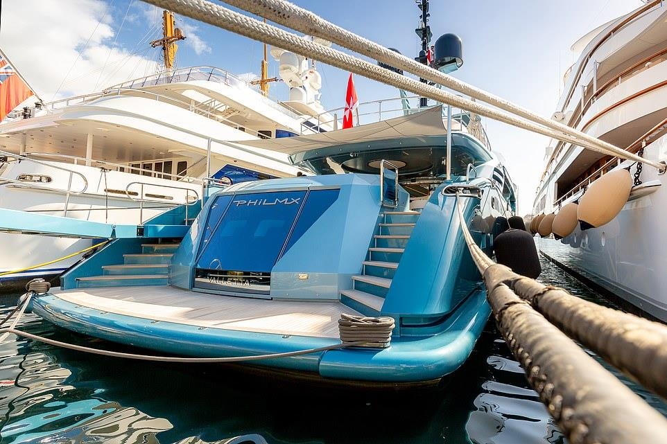 Sieu du thuyen cua trieu phu anh 5