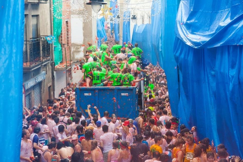 Le hoi nem ca chua anh 8