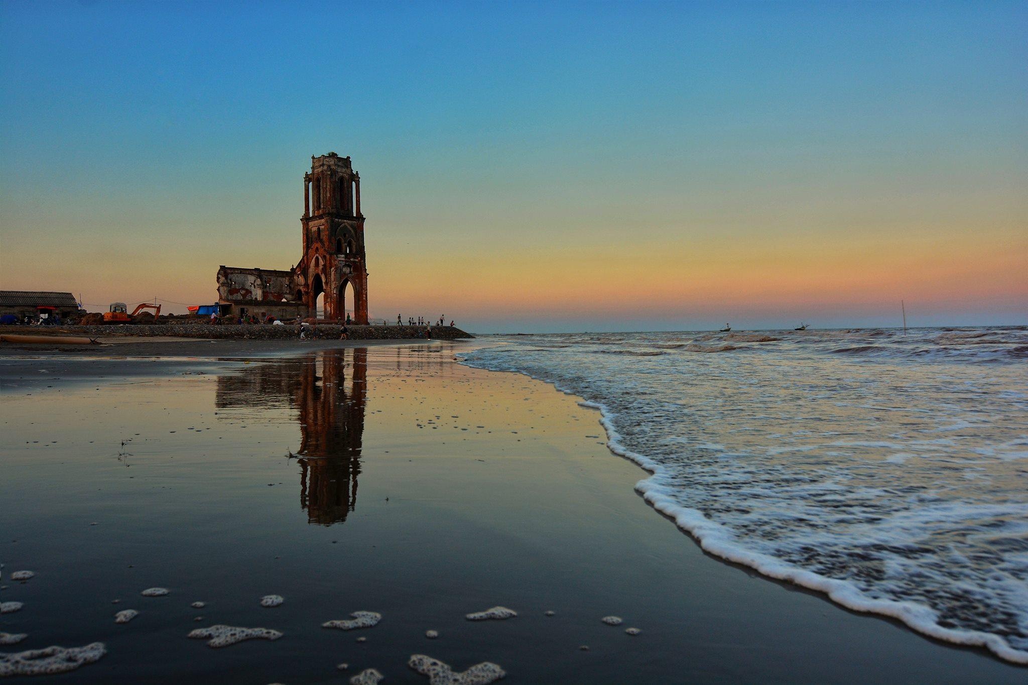 Nha tho do Nam Dinh anh 1