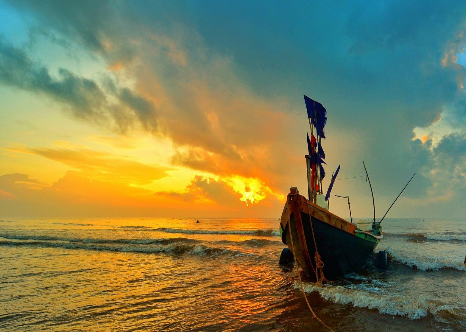 Nha tho do Nam Dinh anh 2