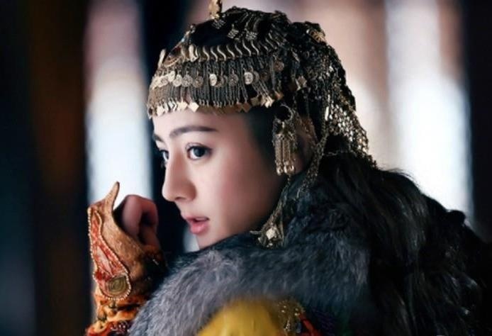 Kham pha ve dep Tan Cuong, noi san sinh cac 'tuyet sac giai nhan' hinh anh