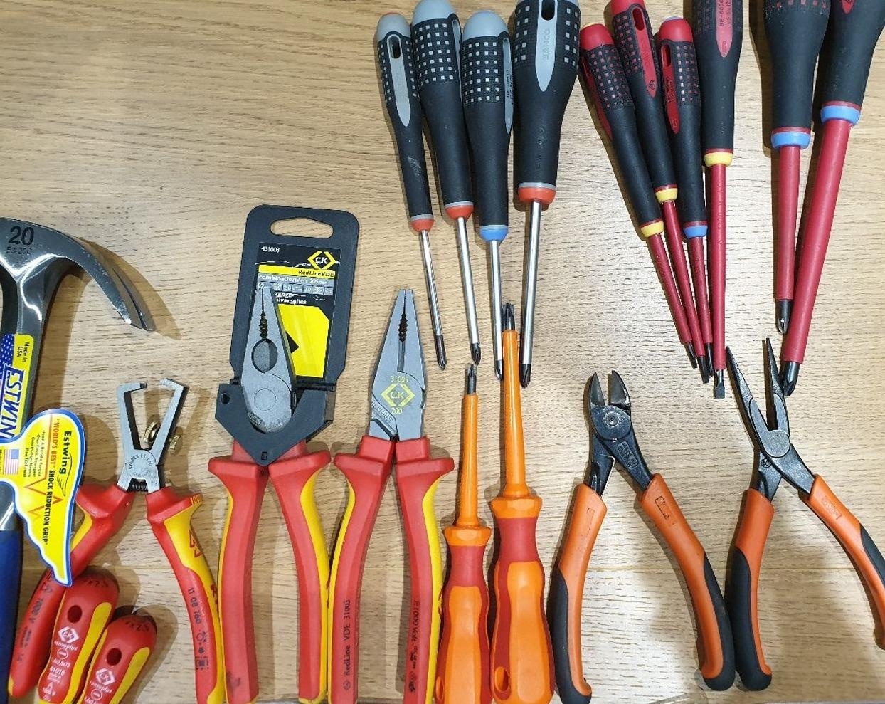 Do vat cam mang len may bay anh 4