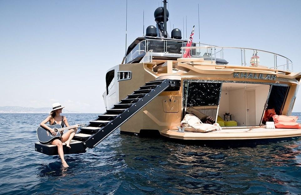 Noi that xa xi ben trong 5 sieu du thuyen phuc vu hoi nha giau hinh anh