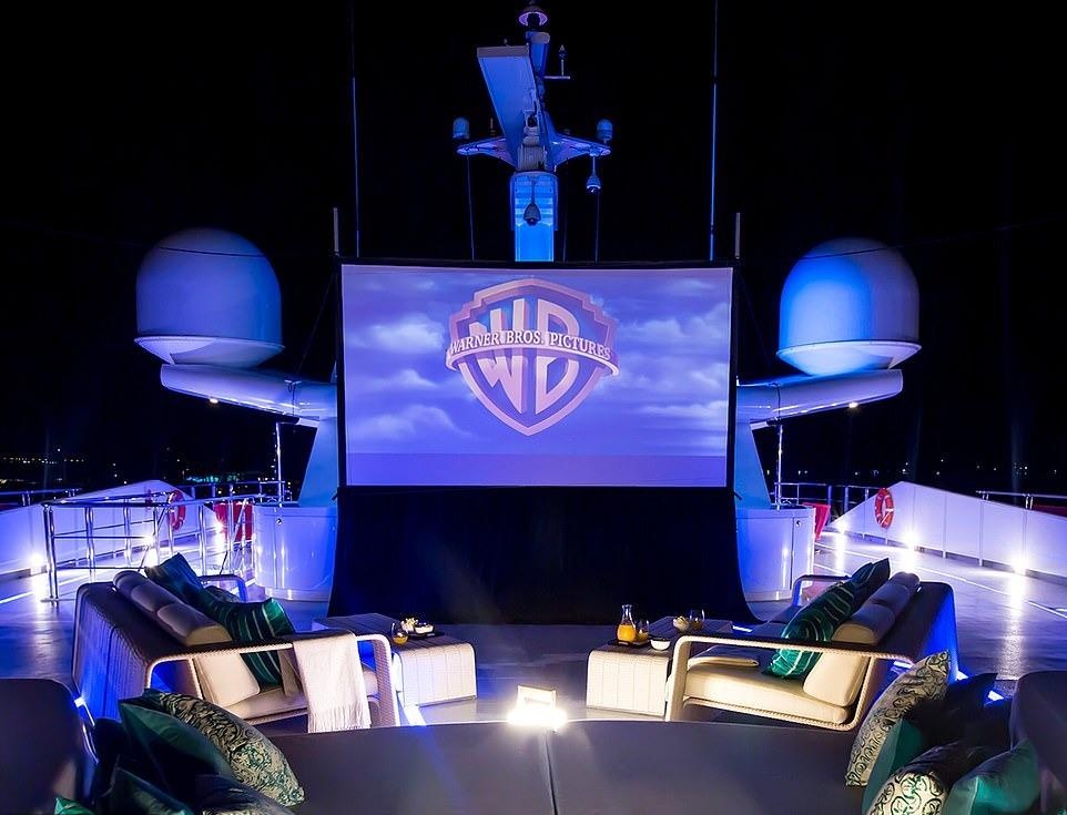 Du lich bang du thuyen anh 10