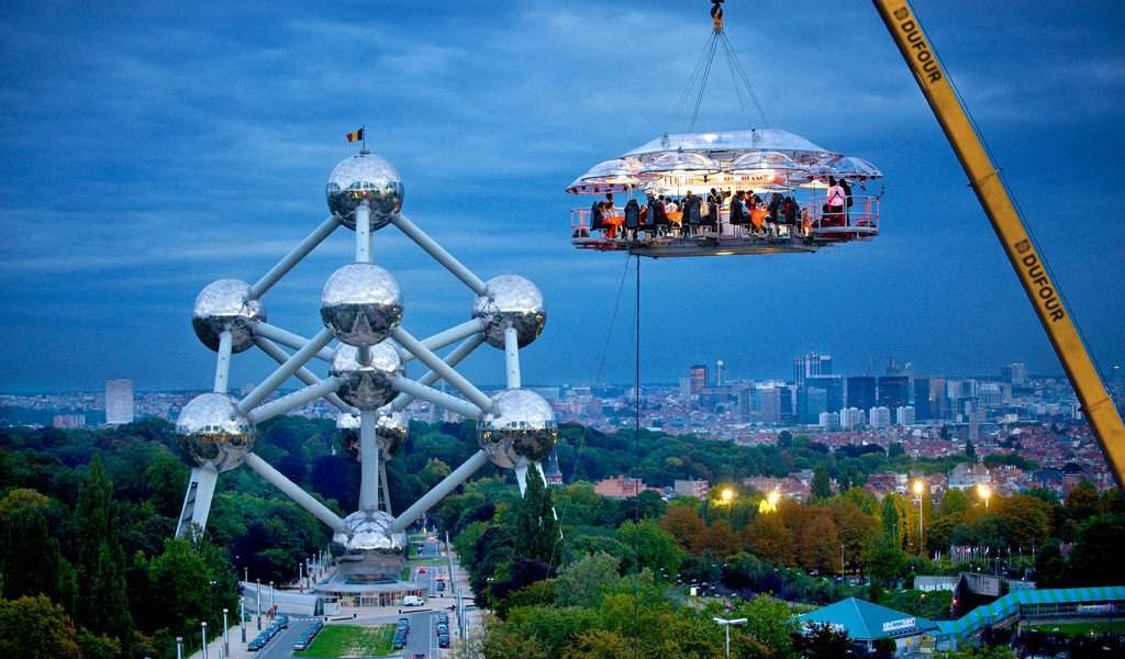 Nha hang tren cao anh 1