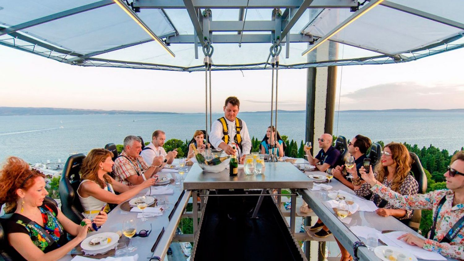 Nha hang tren cao anh 3