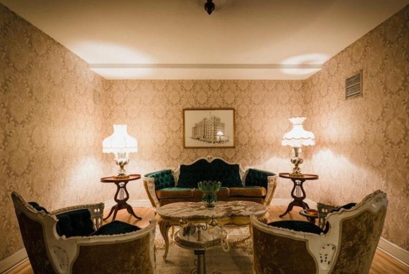 Cau chuyen ve phong nghi ma am noi tieng nhat nuoc My hinh anh