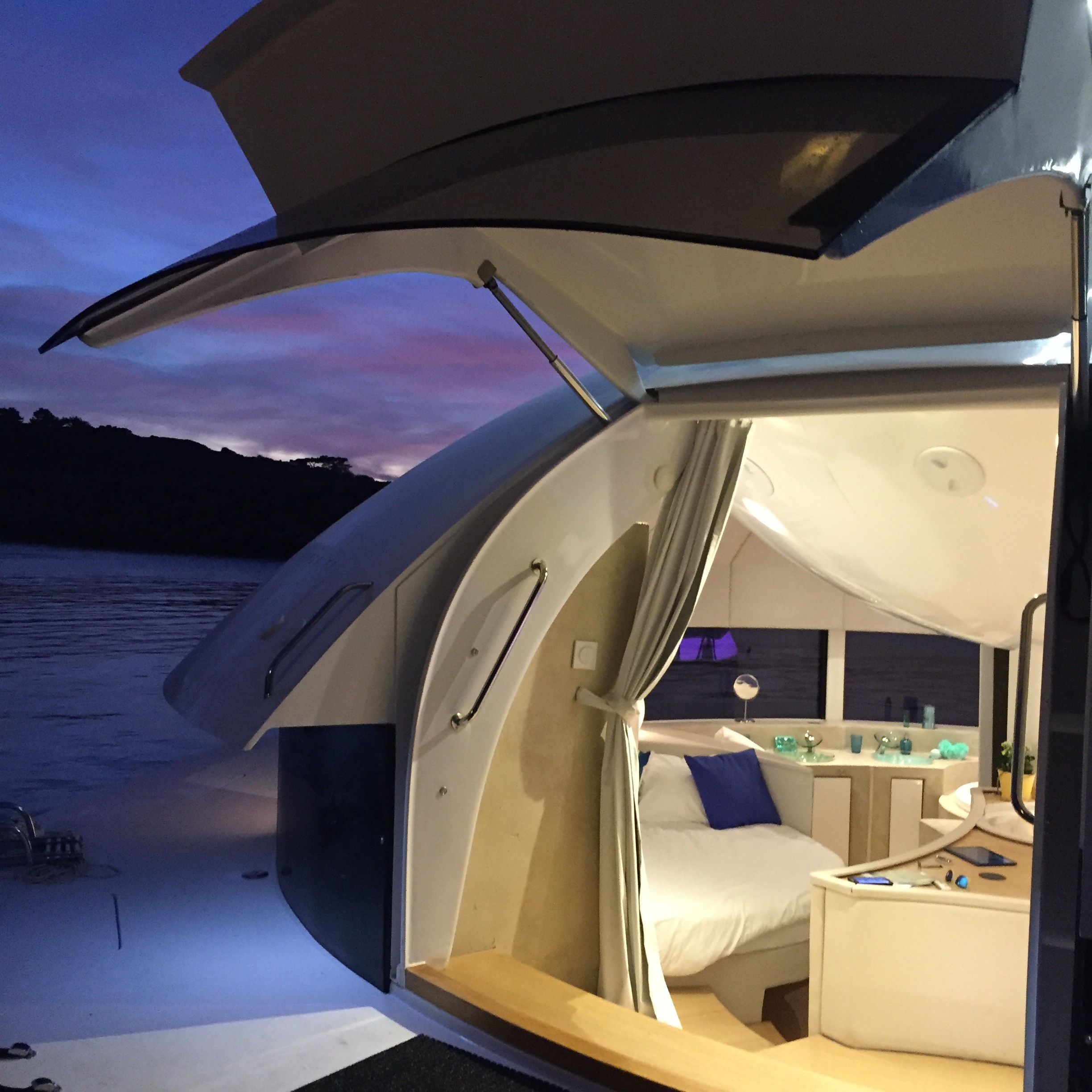 Khach san tren bien anh 7