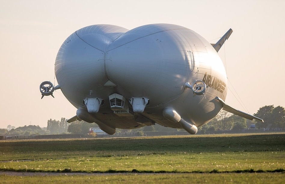 Khach san bay 5 sao anh 7