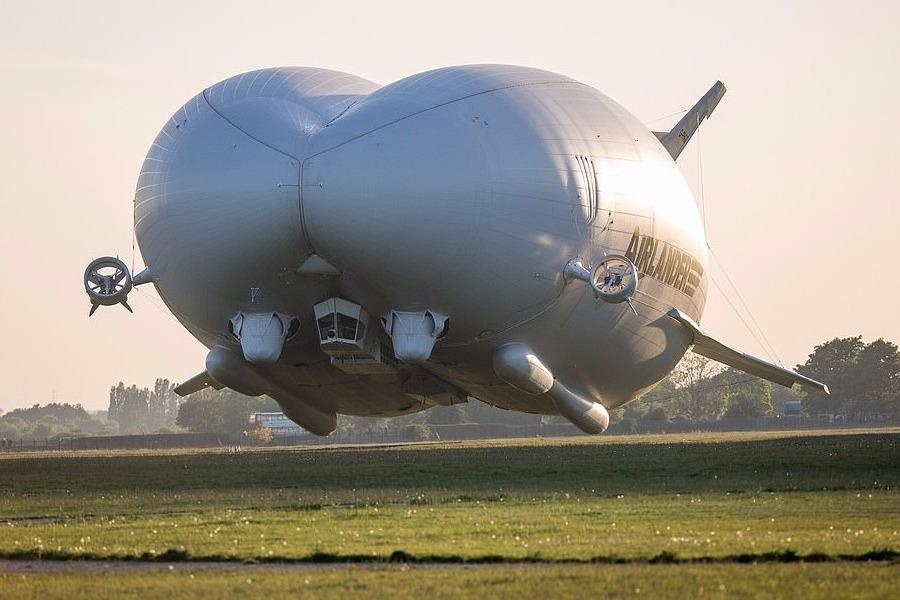Khach san bay 5 sao phuc vu gioi sieu giau du ngoan Bac Cuc hinh anh