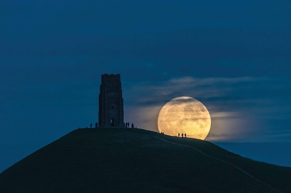 Ky quan thien van anh 1