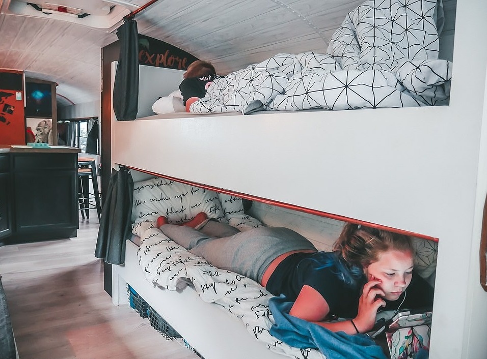 Du lich bang xe buyt anh 6