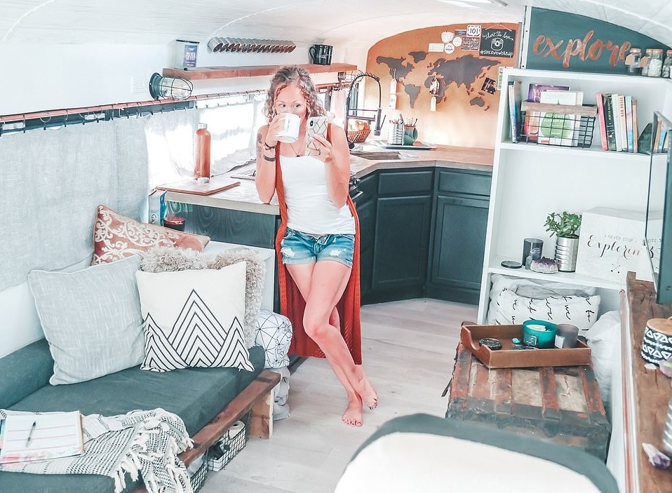 Du lich bang xe buyt anh 10