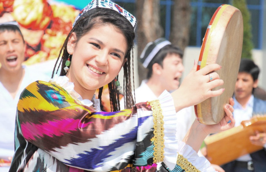 6 ngay don nam moi khac la tren the gioi hinh anh