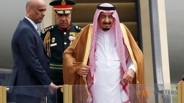 Vua Saudi: 1.500 tuy tung, 500 tan hanh ly, 2 thang may hinh anh