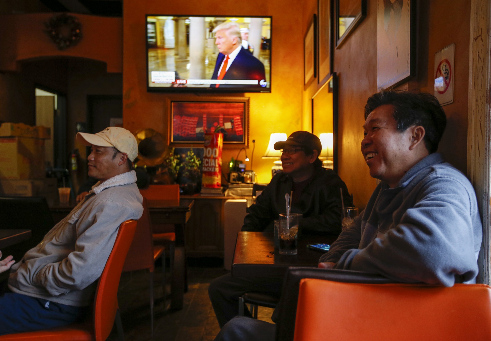 Viet kieu o quan Cam anh 1