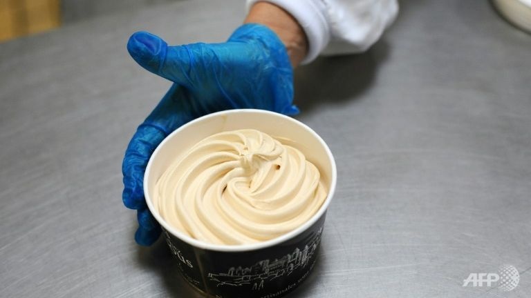 Nguoi dan ong Nhat bi bat vi an trom 50.000 USD do ngot hinh anh