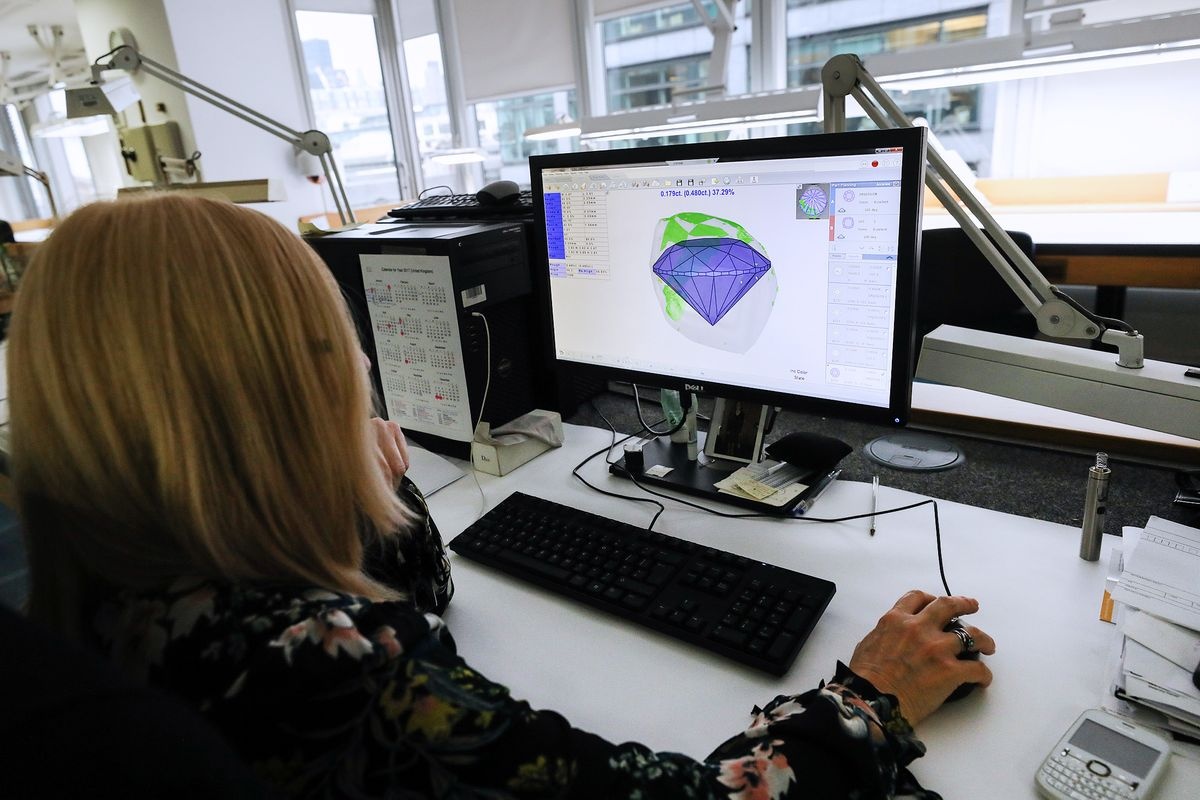 san xuat kim cuong anh 7