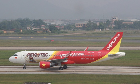 May bay Vietjet ha canh khan cap o Hong Kong vi ly do ky thuat hinh anh