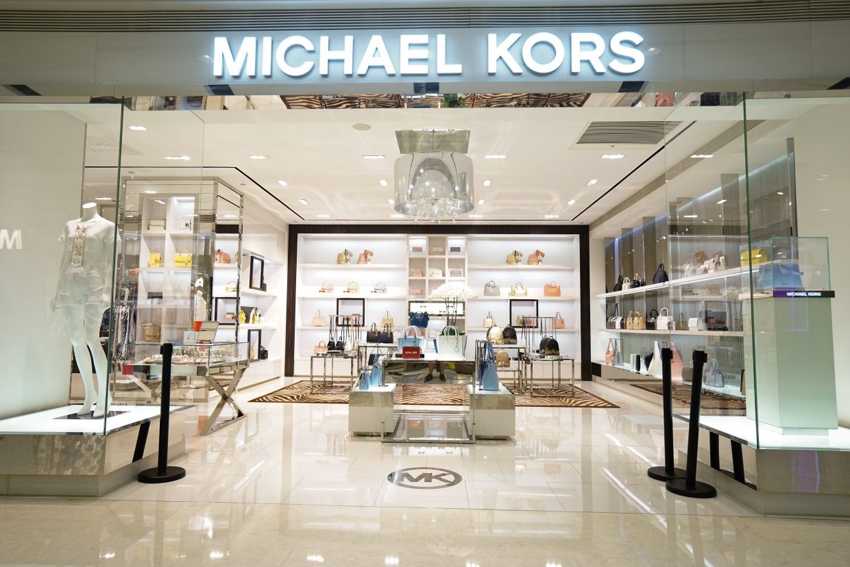 Michael Kors mua lại Versace ảnh 1 Michael Kors mua lai Versace anh 1