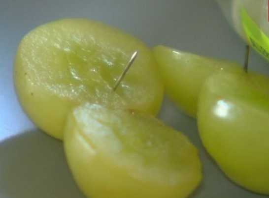 Lai phat hien kim khau trong nho xanh tai Australia hinh anh