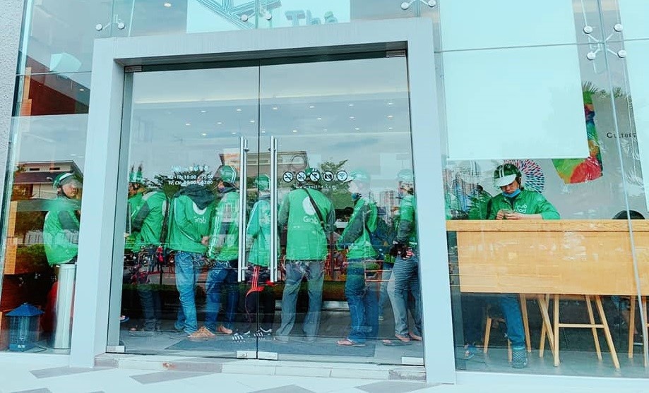 Lala da rut lui, cac cong ty giao do an khac co mai 'dot tien'? hinh anh