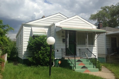 Thi tran o My ban nha gia 1 USD cho dan hinh anh