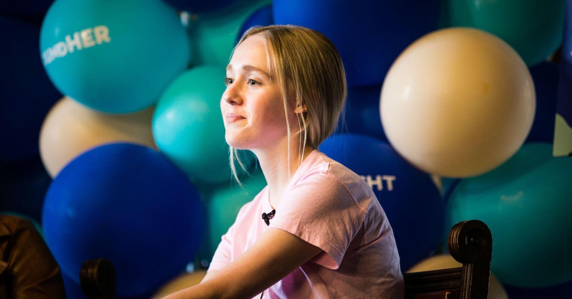 Cô gái 19 tuổi kiếm trăm nghìn USD ảnh 1 Co gai 19 tuoi kiem tram nghin USD anh 1