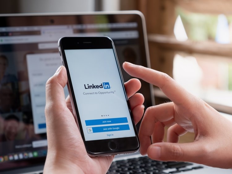 LinkedIn,  khoe thành tích,  áp lực thành công,  áp lực thành tích,  áp lực trang lứa,  Gen Z,  Millennials,  nhân sự Gen Z,  nền tảng tìm việc,  mạng xã hội,  Instagram ảnh 1 LinkedIn,  khoe thanh tich,  ap luc thanh cong,  ap luc thanh tich,  ap luc trang lua,  Gen Z,  Millennials,  nhan su Gen Z,  nen tang tim viec,  mang xa hoi,  Instagram anh 1