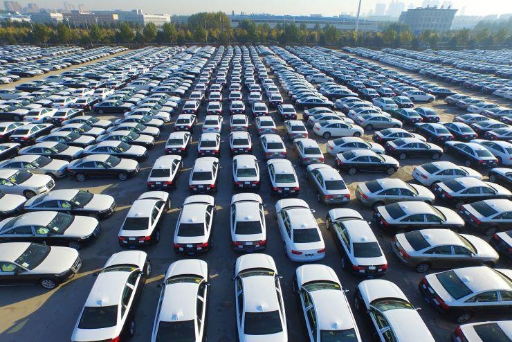 Moody's ha trien vong nganh oto xuong muc 'tieu cuc' hinh anh