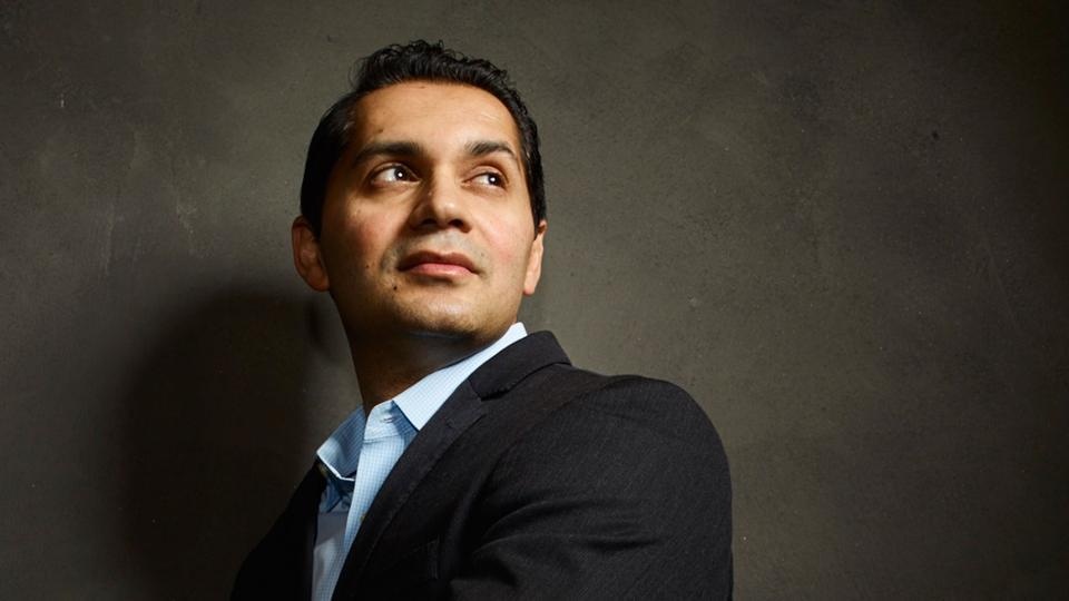 Tỷ phú bỏ quốc tịch Mỹ ảnh 2 Ty phu bo quoc tich My anh 2