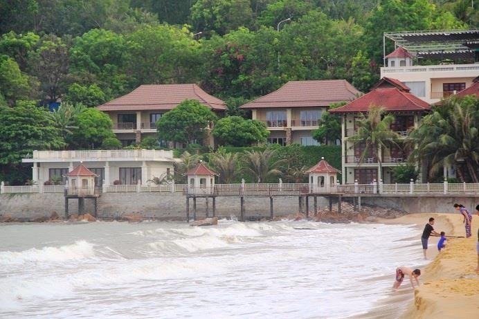 cha con ong Tran Bac Ha anh 2