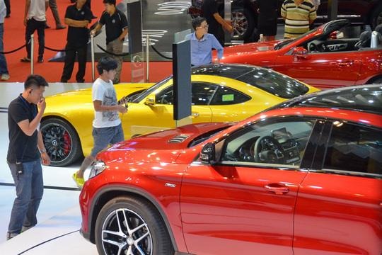 Ôtô 400 triệu dồn dập đổ về ảnh 1 Oto 400 trieu don dap do ve anh 1