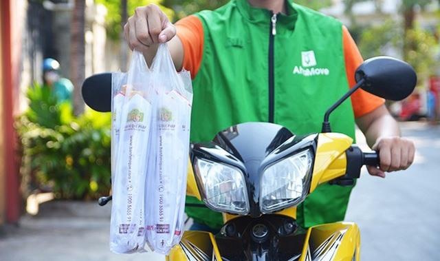 CEO ung dung giao hang Viet: 'Ra di khong vi suc ep hay tien cua Grab' hinh anh