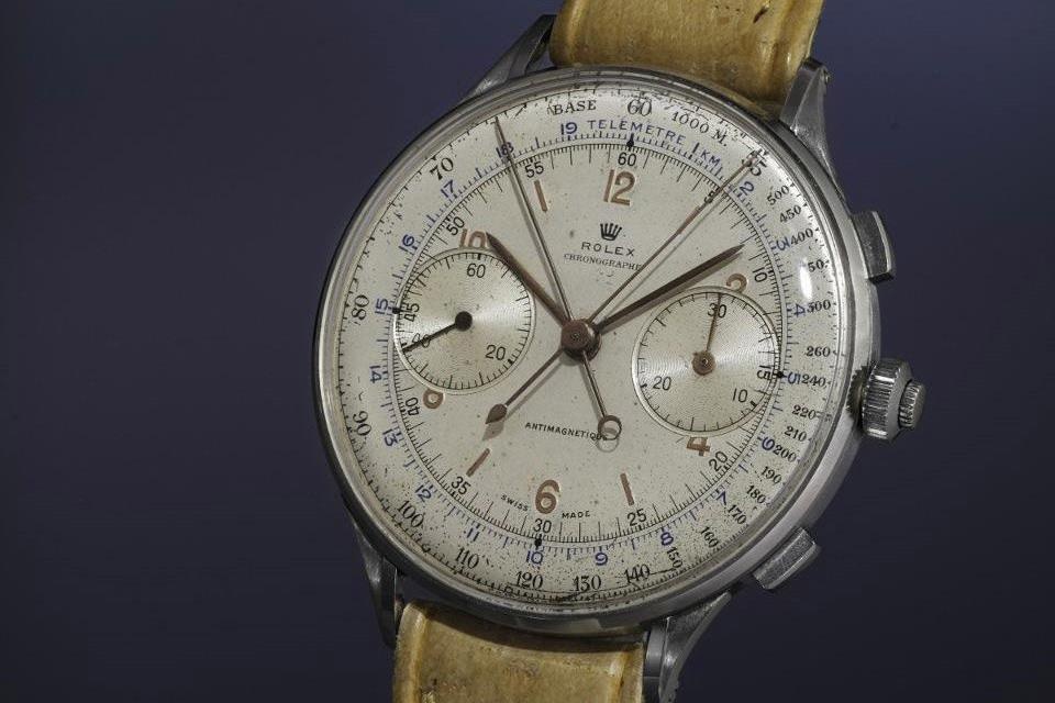 Be 9 tuoi mua dong ho 6 ty dong khong duoc hoan thue hinh anh