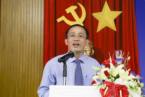 nhan su ngan hang Viet thao chay sang khoi ngoai anh 1