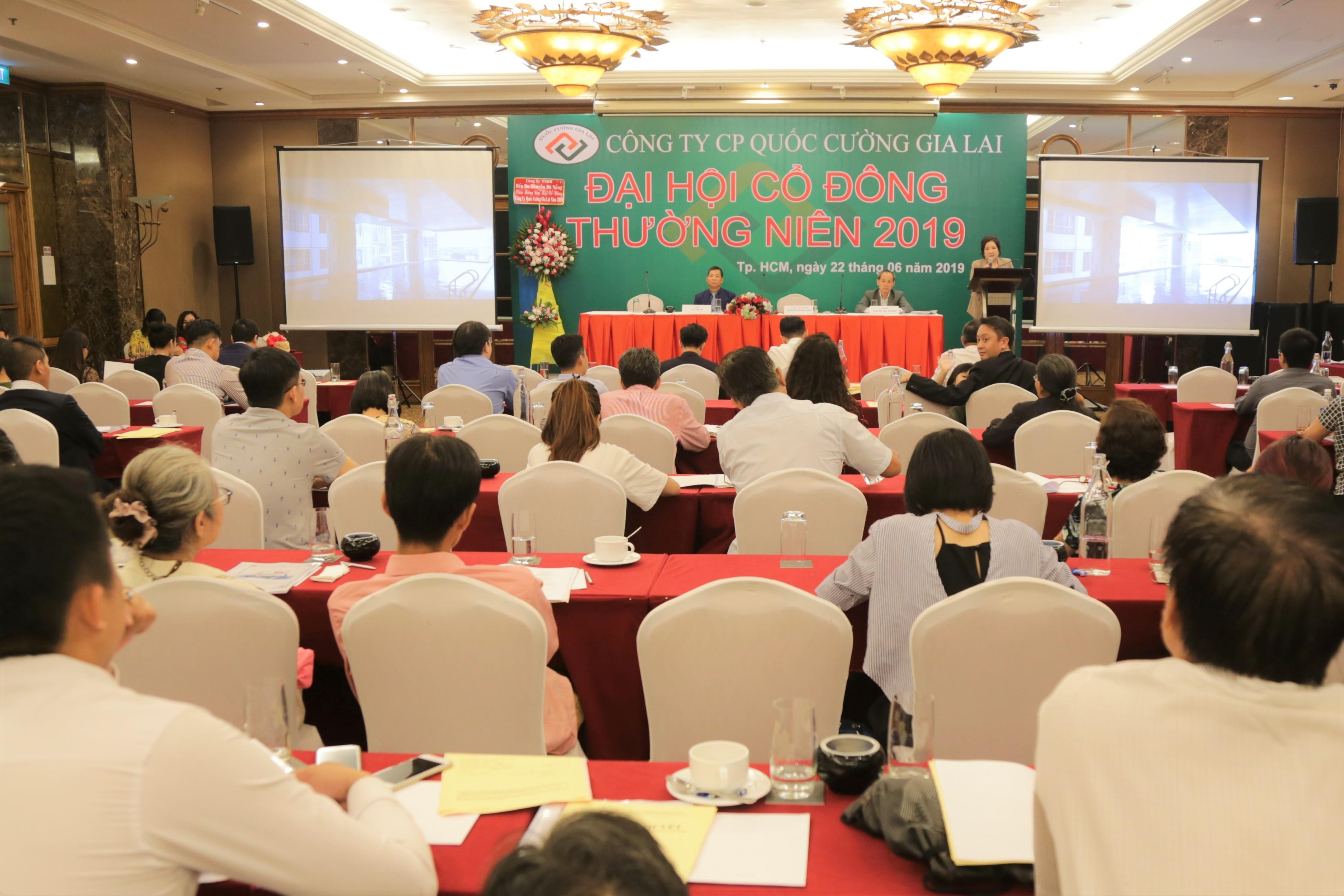 Chu tich Quoc Cuong Gia Lai anh 2