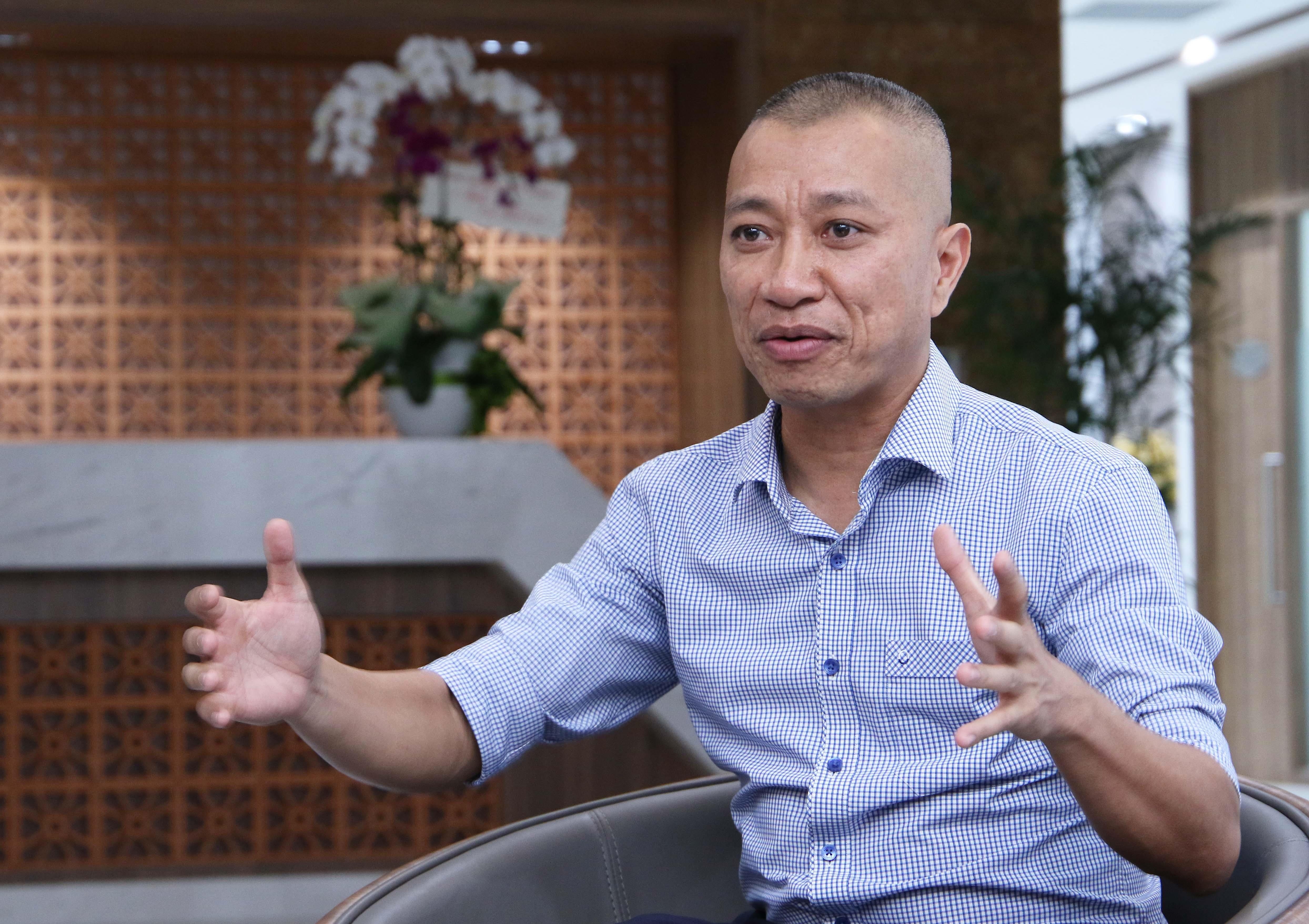 CEO Bach hoa Xanh: 'Mo cua hang ban rau, thang thu 2 ty nghe dien ro' hinh anh