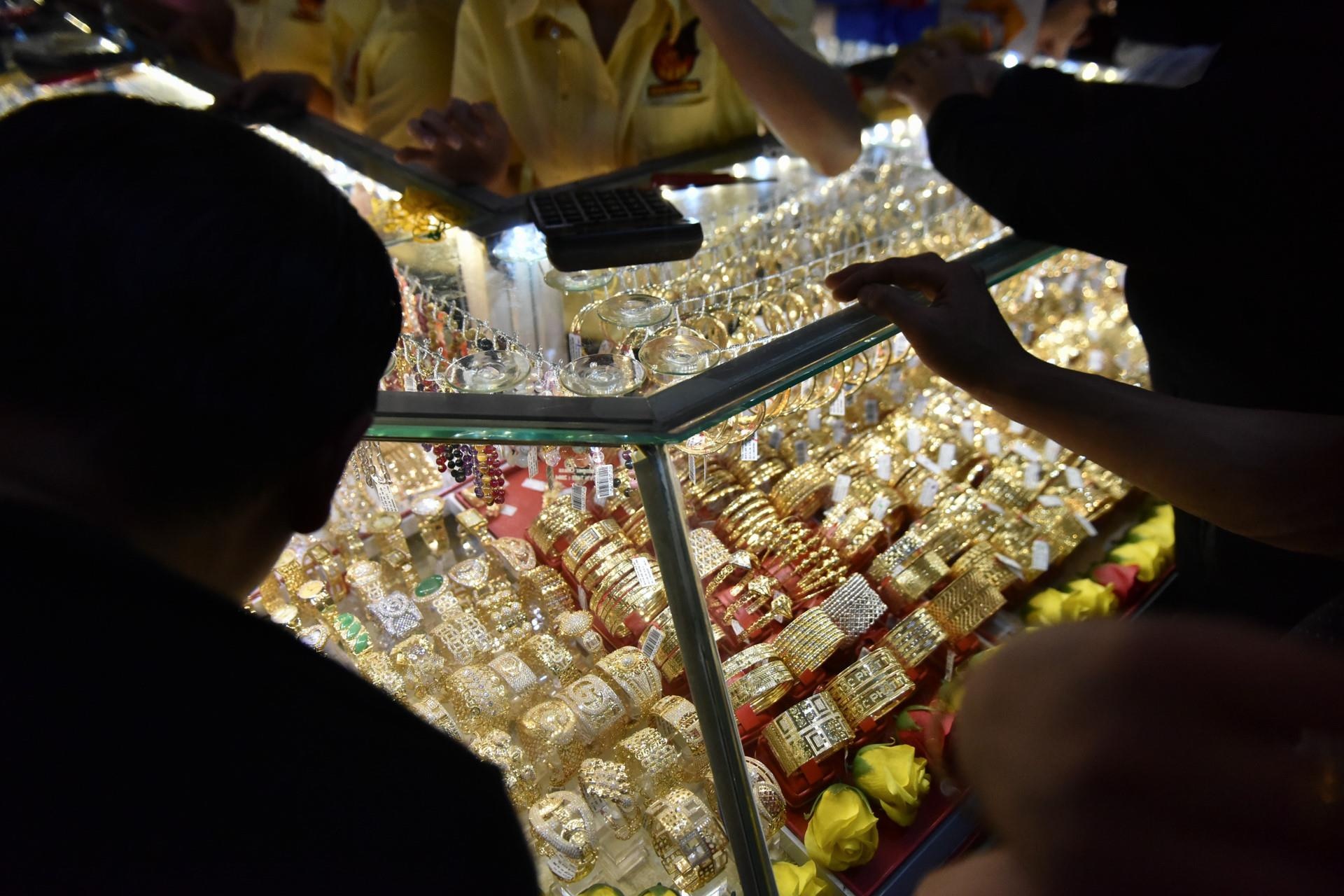 dau tu luot song vang anh 2