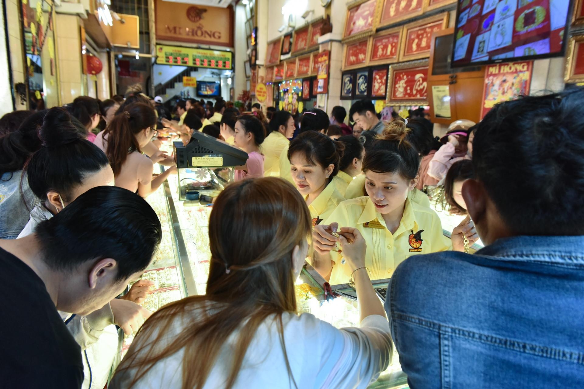 gia vang hom nay anh 1