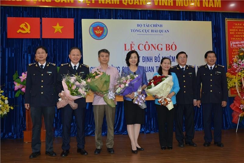 Pho cuc truong Hai quan TP.HCM bi ky luat anh 1